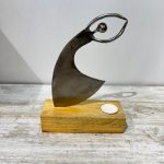 تندیس فلزی رقصنده پایه چوبی رنگ نقره ای دستساز