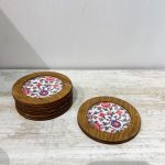 زیر لیوانی گرد 6 تایی قطر 11 سانتیمتر چوبی طرح کاشیکاری ایرانی کد 008