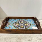 سینی چوبی مستطیل سایز 26 در 35 سانتیمتر طرح کاشیکاری کد 020