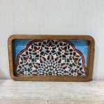 سینی چوبی مستطیل سایز 23 در 13 سانتیمتر طرح کاشیکاری کد 023 - Image 2